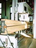 1000 kN servo actuator in Wood Composite Hall